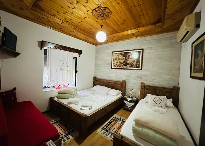 招待所 Kore Gjirokastër